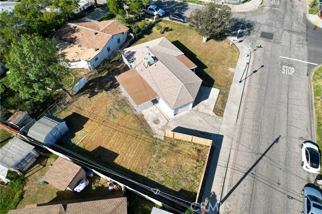 8326 Greenpoint, Riverside, CA 92503