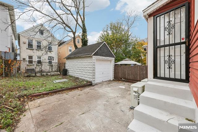 299 Claremont Avenue, Jersey City, NJ 07305