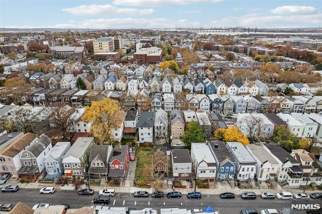 299 Claremont Avenue, Jersey City, NJ 07305