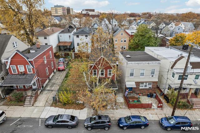 299 Claremont Avenue, Jersey City, NJ 07305