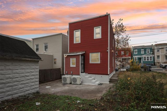 299 Claremont Avenue, Jersey City, NJ 07305