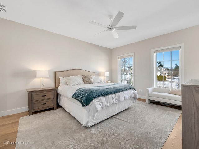 225 Burlington Avenue TH1, Clarendon Hills, IL 60514