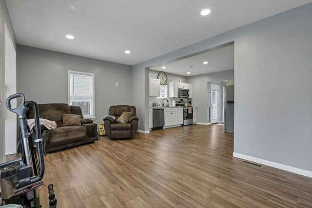 392 Arlington Avenue, Newark, OH 43055