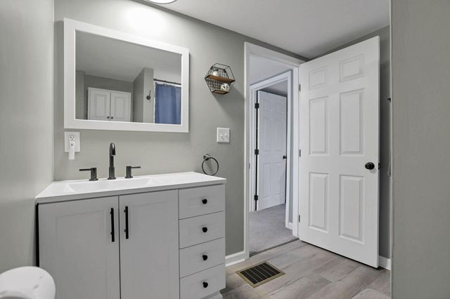 392 Arlington Avenue, Newark, OH 43055