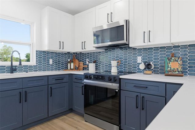 1423 CHESTERFIELD DRIVE, Dunedin, FL 34698