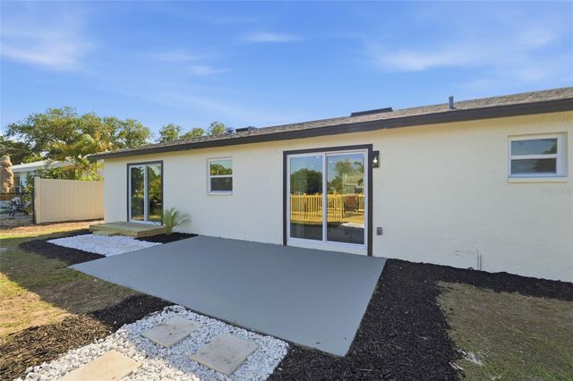 1423 CHESTERFIELD DRIVE, Dunedin, FL 34698