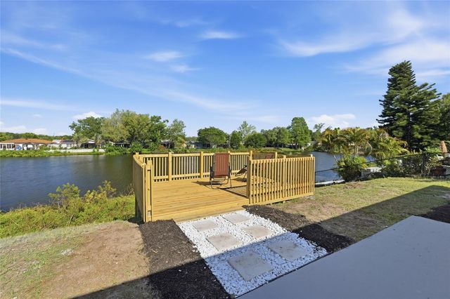 1423 CHESTERFIELD DRIVE, Dunedin, FL 34698