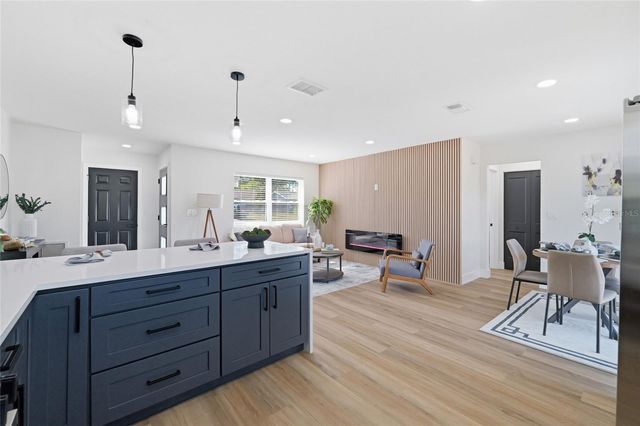 1423 CHESTERFIELD DRIVE, Dunedin, FL 34698