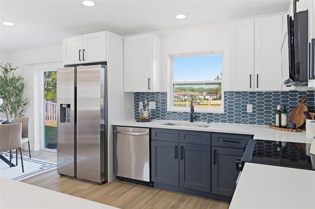 1423 CHESTERFIELD DRIVE, Dunedin, FL 34698