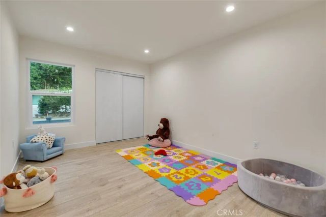 5115 Rigoletto Street, Woodland Hills, CA 91364