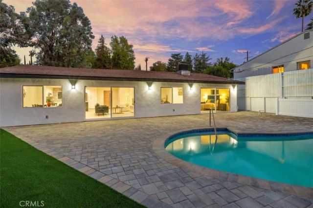 5115 Rigoletto Street, Woodland Hills, CA 91364