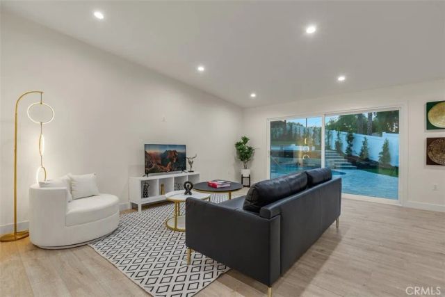 5115 Rigoletto Street, Woodland Hills, CA 91364