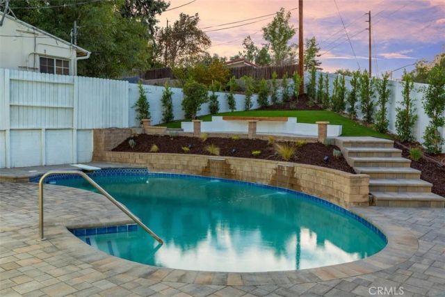 5115 Rigoletto Street, Woodland Hills, CA 91364