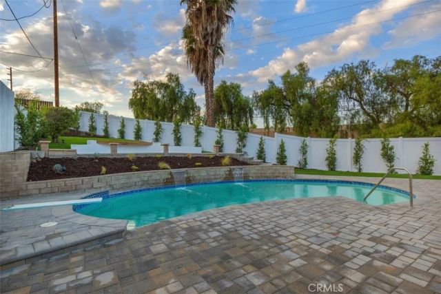 5115 Rigoletto Street, Woodland Hills, CA 91364