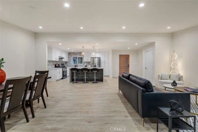 5115 Rigoletto Street, Woodland Hills, CA 91364