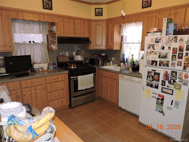 61-40 Austin Street, Rego Park, NY 11374