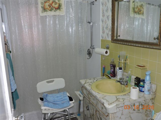 61-40 Austin Street, Rego Park, NY 11374