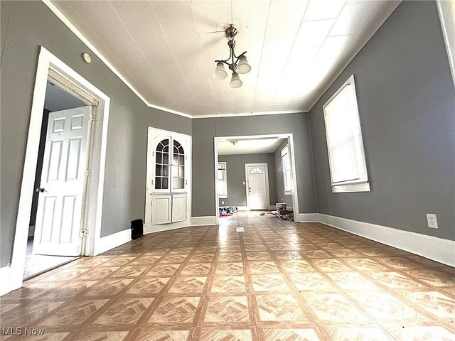 4501 Hyde Avenue, Cleveland, OH 44118