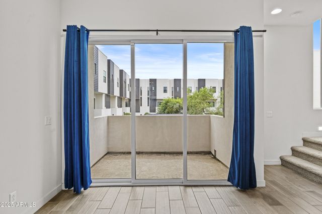 325 E CORONADO Road 8, Phoenix, AZ 85004