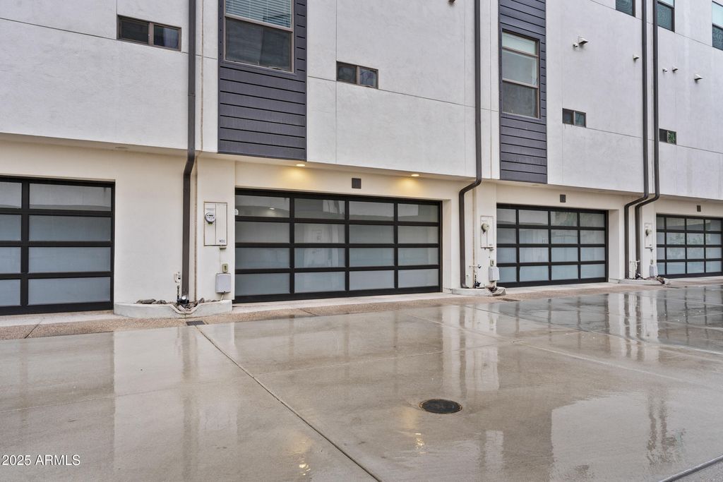 325 E CORONADO Road 8, Phoenix, AZ 85004