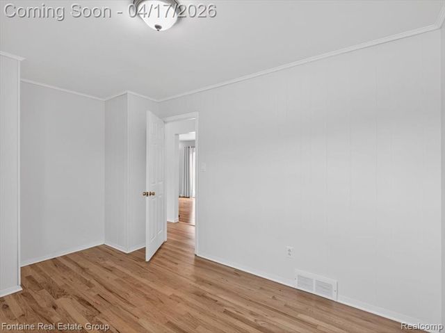 1274 Nancywood Drive, Waterford, MI 48327