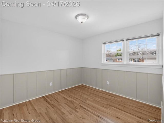 1274 Nancywood Drive, Waterford, MI 48327