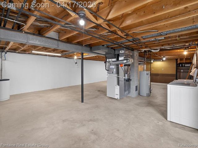 1274 Nancywood Drive, Waterford, MI 48327