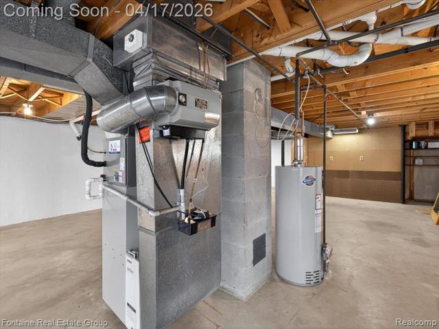 1274 Nancywood Drive, Waterford, MI 48327