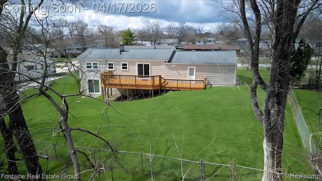 1274 Nancywood Drive, Waterford, MI 48327