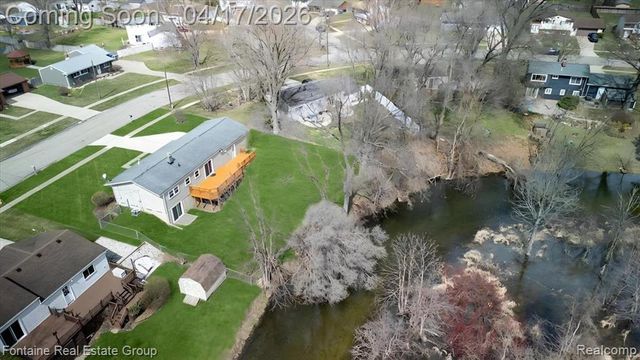 1274 Nancywood Drive, Waterford, MI 48327