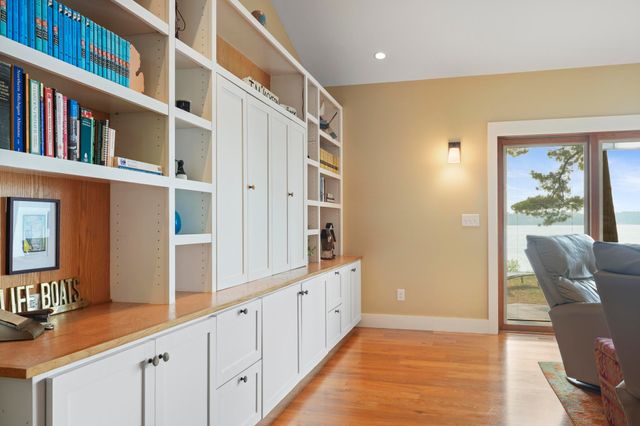 620 Lakewood Road, Long Lake Twp, MI 49685