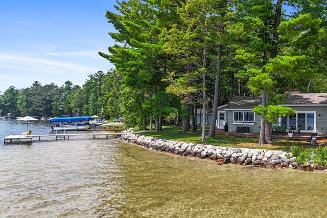 620 Lakewood Road, Long Lake Twp, MI 49685