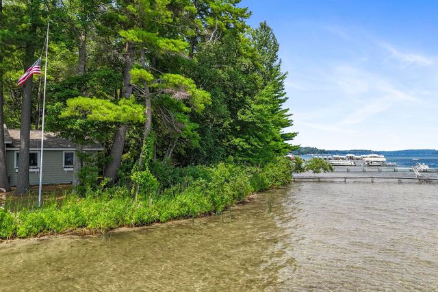 620 Lakewood Road, Long Lake Twp, MI 49685