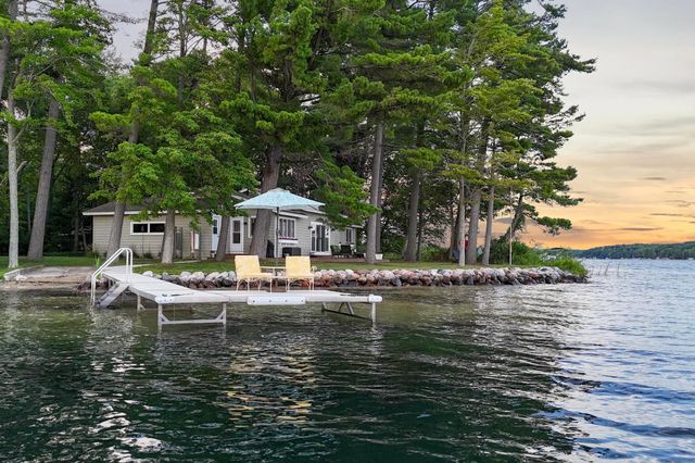 620 Lakewood Road, Long Lake Twp, MI 49685