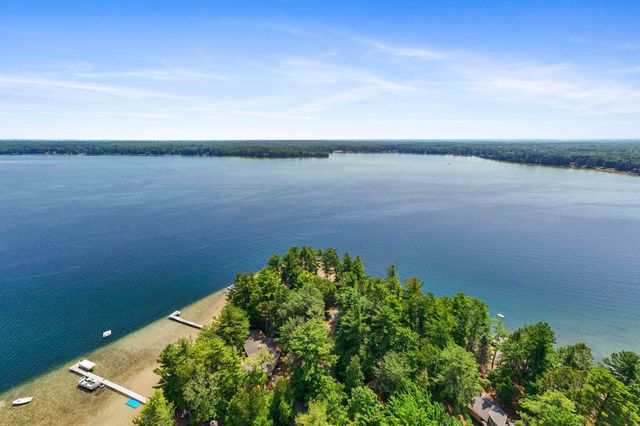 620 Lakewood Road, Long Lake Twp, MI 49685