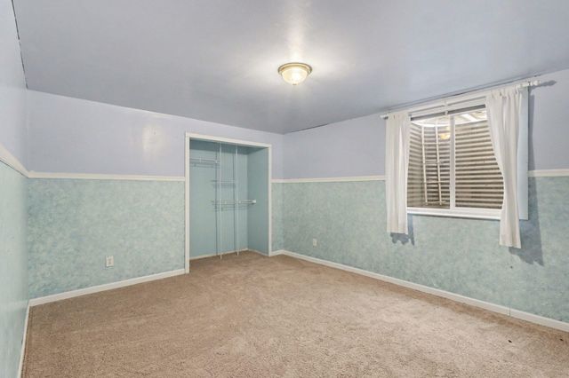 6189 Clover Meadows Avenue, Pavilion Twp, MI 49088