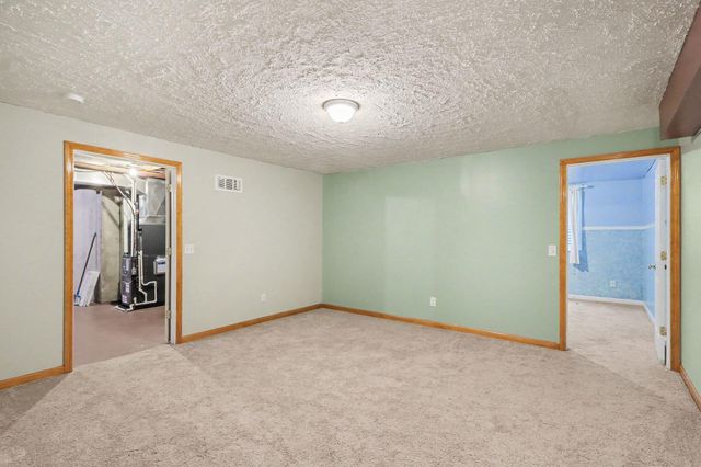 6189 Clover Meadows Avenue, Pavilion Twp, MI 49088