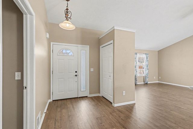 6189 Clover Meadows Avenue, Pavilion Twp, MI 49088