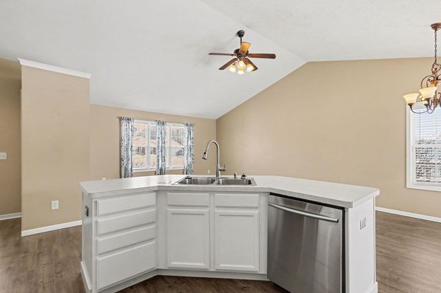 6189 Clover Meadows Avenue, Pavilion Twp, MI 49088