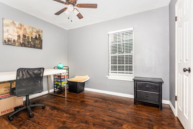 1642 Ash Street, Grand Prairie, TX 75050