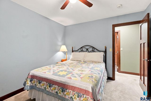 4101 S Thunderbird Trl Trail, Sioux Falls, SD 57103
