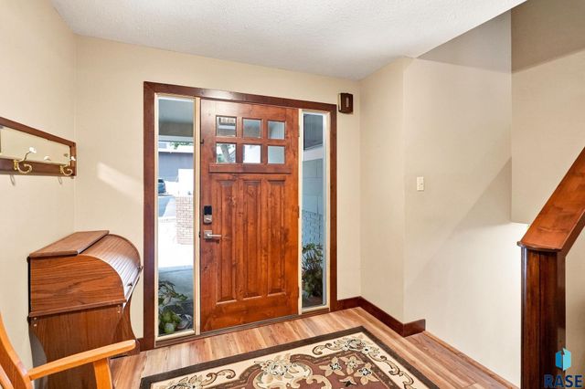 4101 S Thunderbird Trl Trail, Sioux Falls, SD 57103