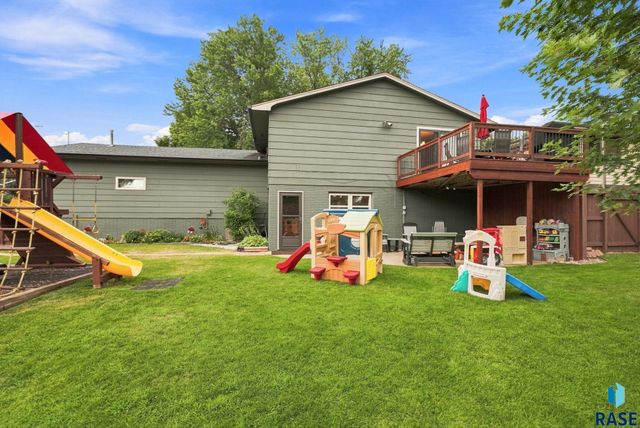 4101 S Thunderbird Trl Trail, Sioux Falls, SD 57103