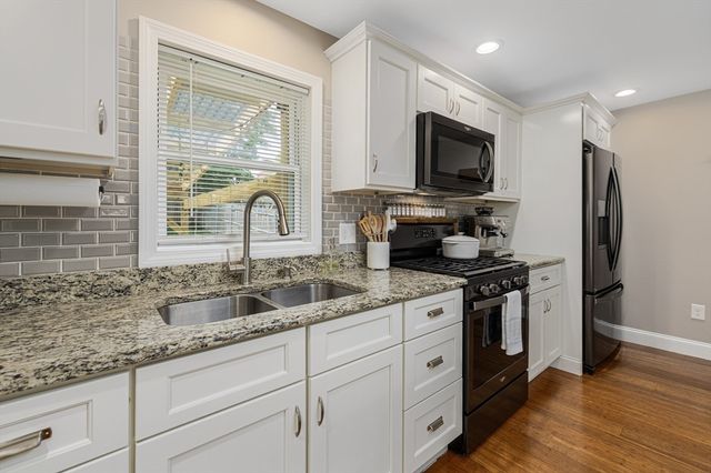 69 Denver St, Fall River, MA 02721