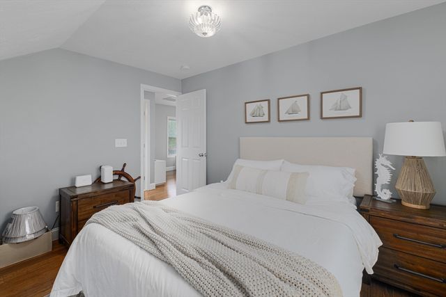 69 Denver St, Fall River, MA 02721
