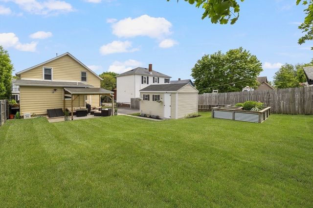 69 Denver St, Fall River, MA 02721