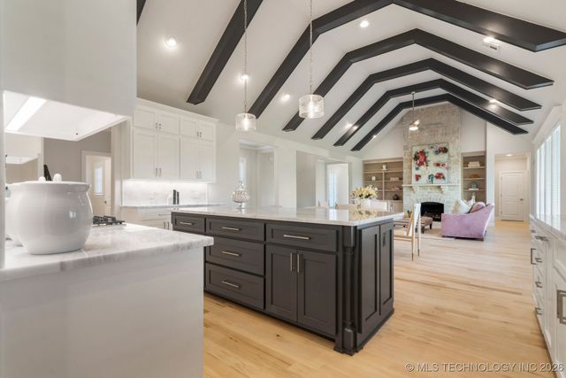 207 W 172nd Street S, Mounds, OK 74047