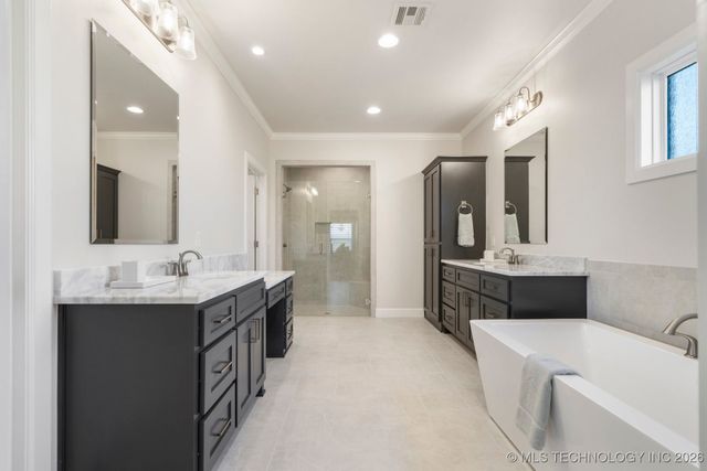 207 W 172nd Street S, Mounds, OK 74047