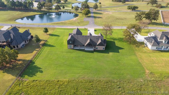 207 W 172nd Street S, Mounds, OK 74047