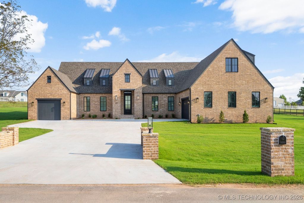 207 W 172nd Street S, Mounds, OK 74047